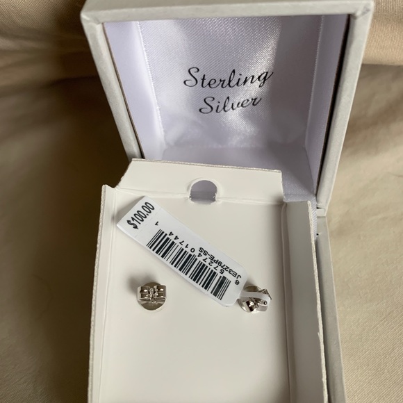 Genuine Peridot stones set in Sterling Silver✨ - Picture 3 of 3